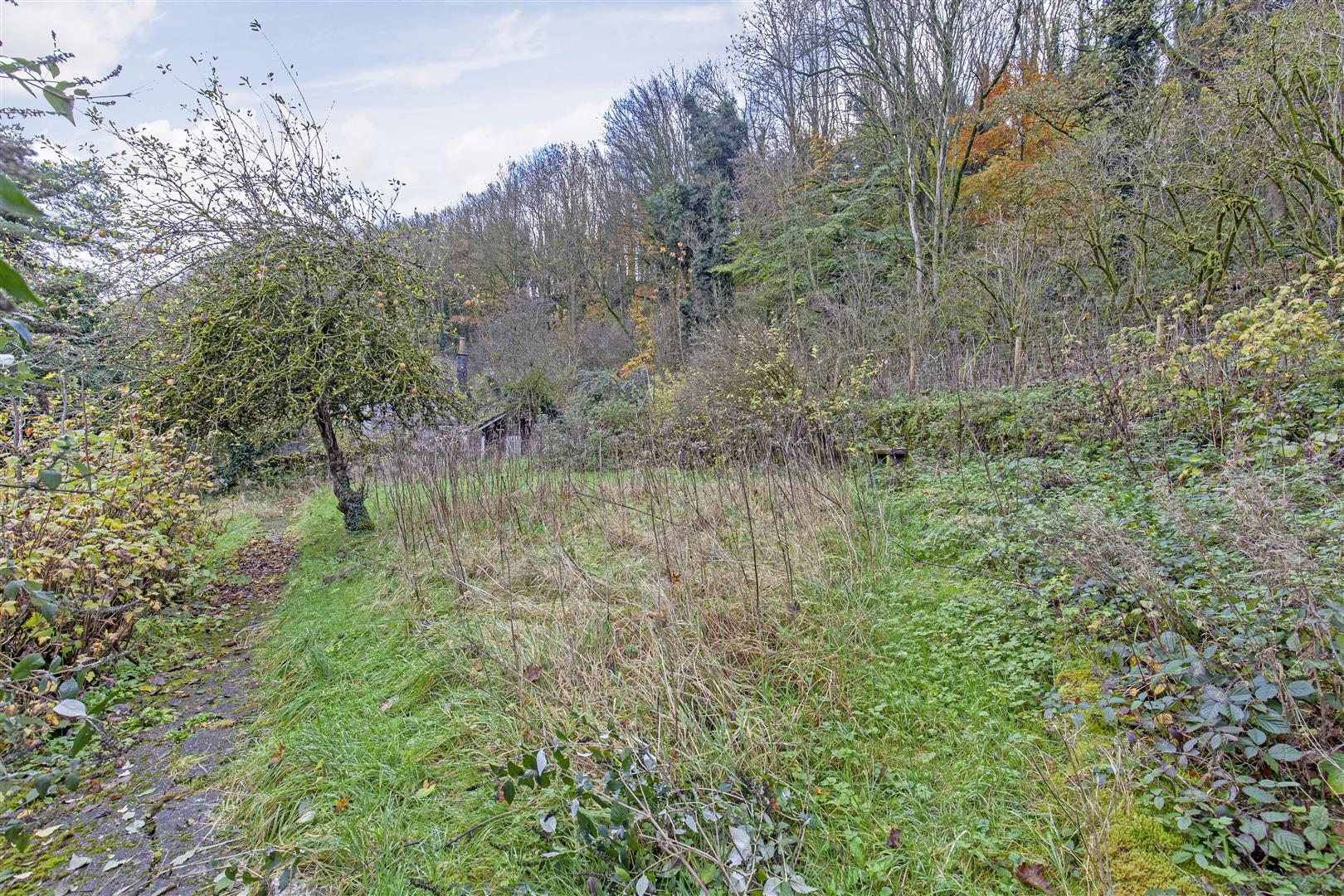 Greenlands, Ashford Road, Bakewell, DE45 1GL