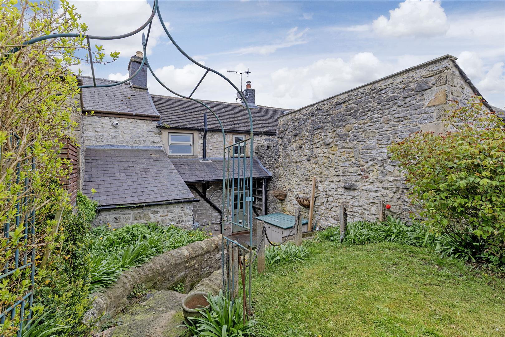 Fountainwell Cottage, Fountain Square, Church Street, Youlgrave, DE45 1UR