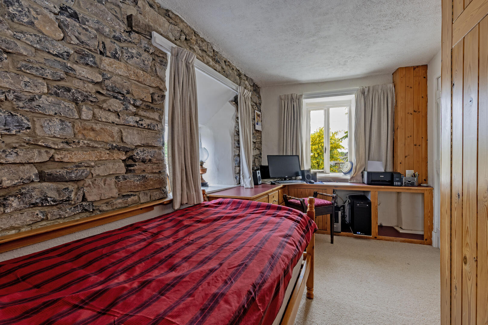 Stone Cottage, Sunny Bank, Great Longstone, DE45 1TL