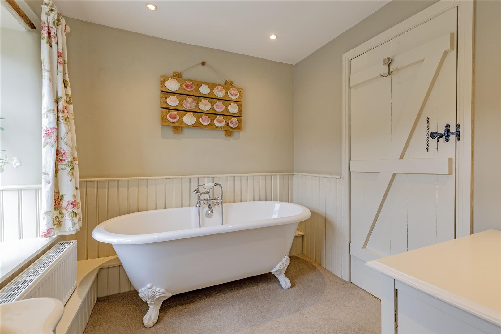 Acorn Cottage, 2 Wheston Bank, Tideswell, SK17 8LJ