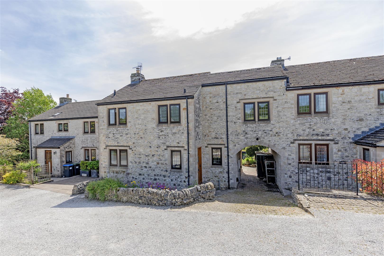Snowberry House, Moor Lane, Youlgrave, DE45 1US