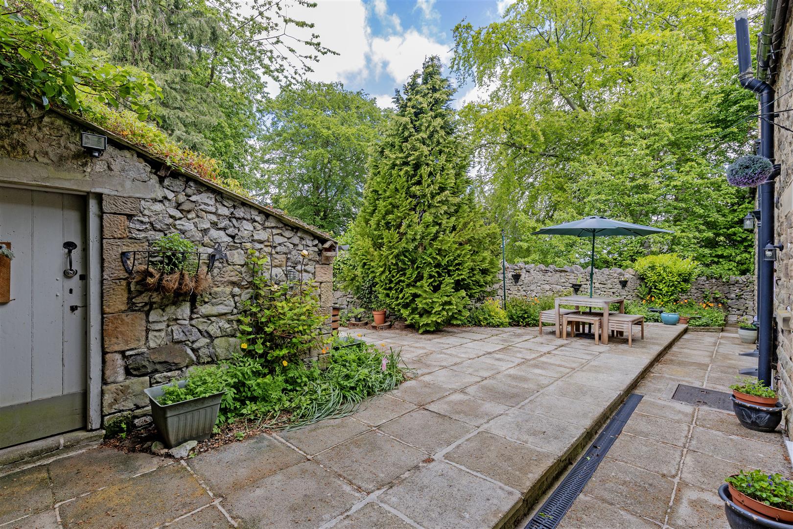 The Stables, Yeld Road, Bakewell, DE45 1FJ