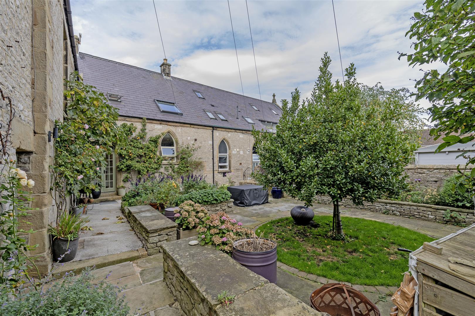 Chapel House, High Street, Tideswell, SK17 8LB
