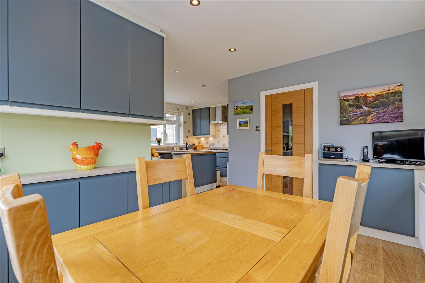 10, Church View Drive, Baslow, DE45 1RA