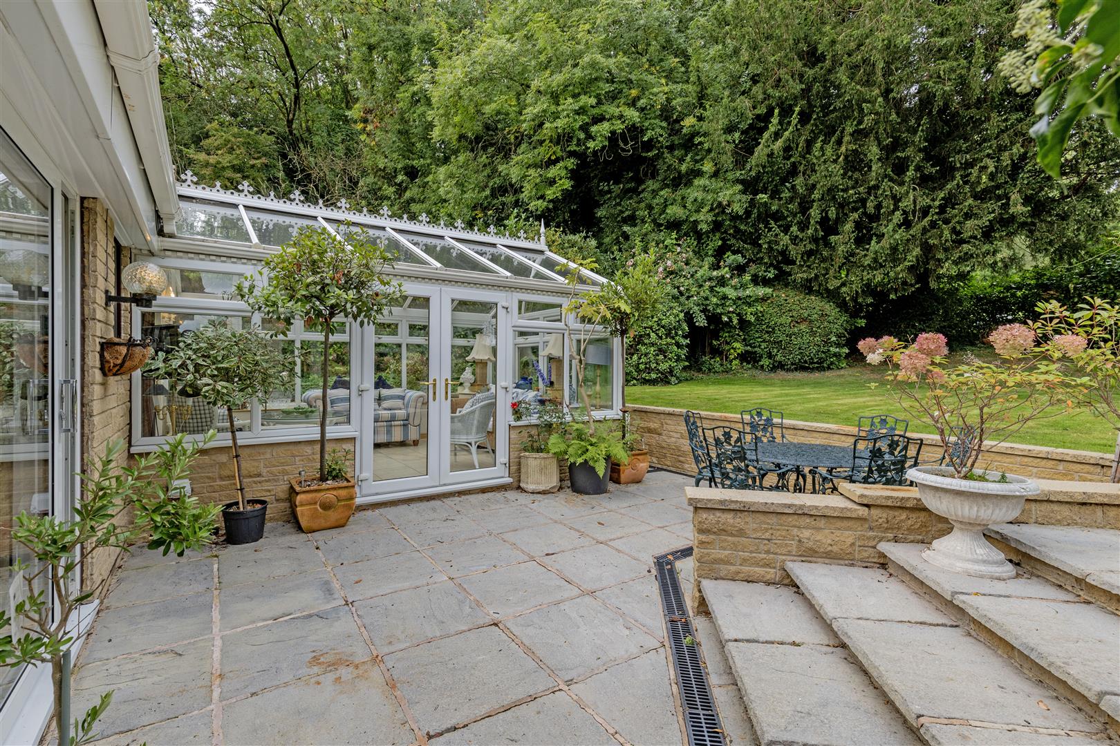 Willows, Wyedale View, Bakewell, DE45 1BB