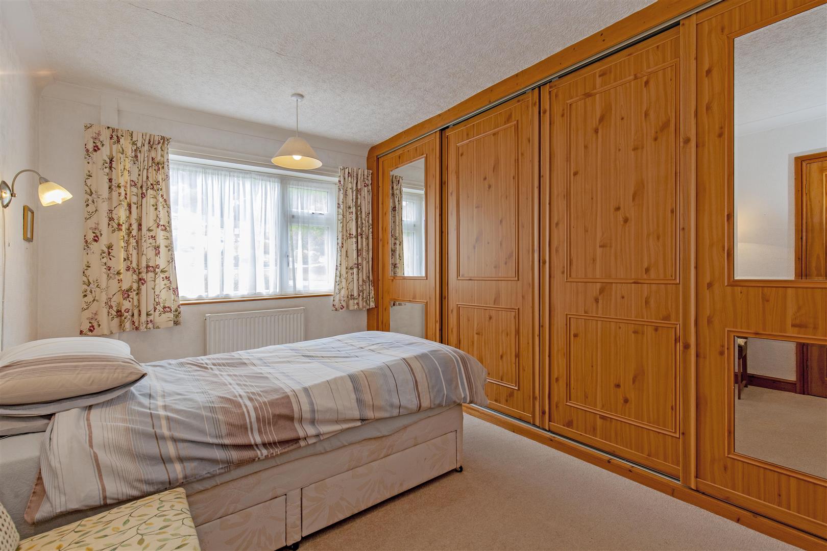 Silverhow, Burton Close Drive, Bakewell, DE45 1BG