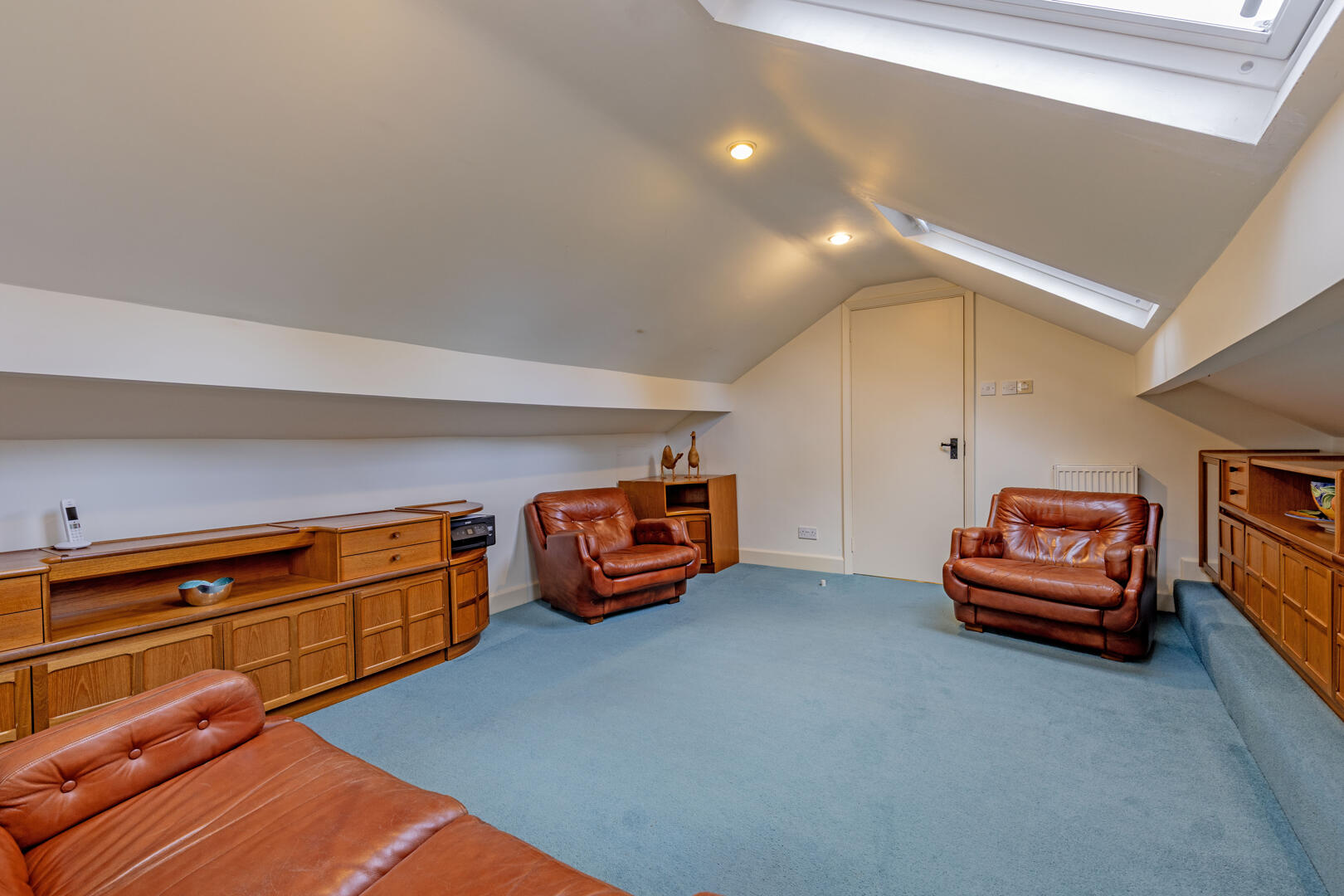 Low Wood, Coombs Road, Bakewell, DE45 1AQ