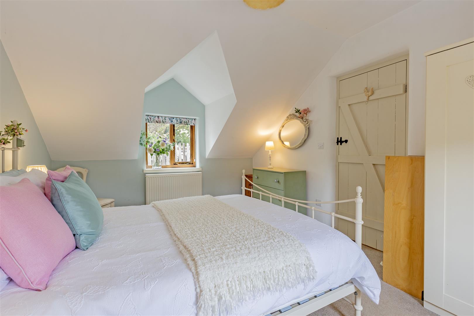 Acorn Cottage, 2 Wheston Bank, Tideswell, SK17 8LJ