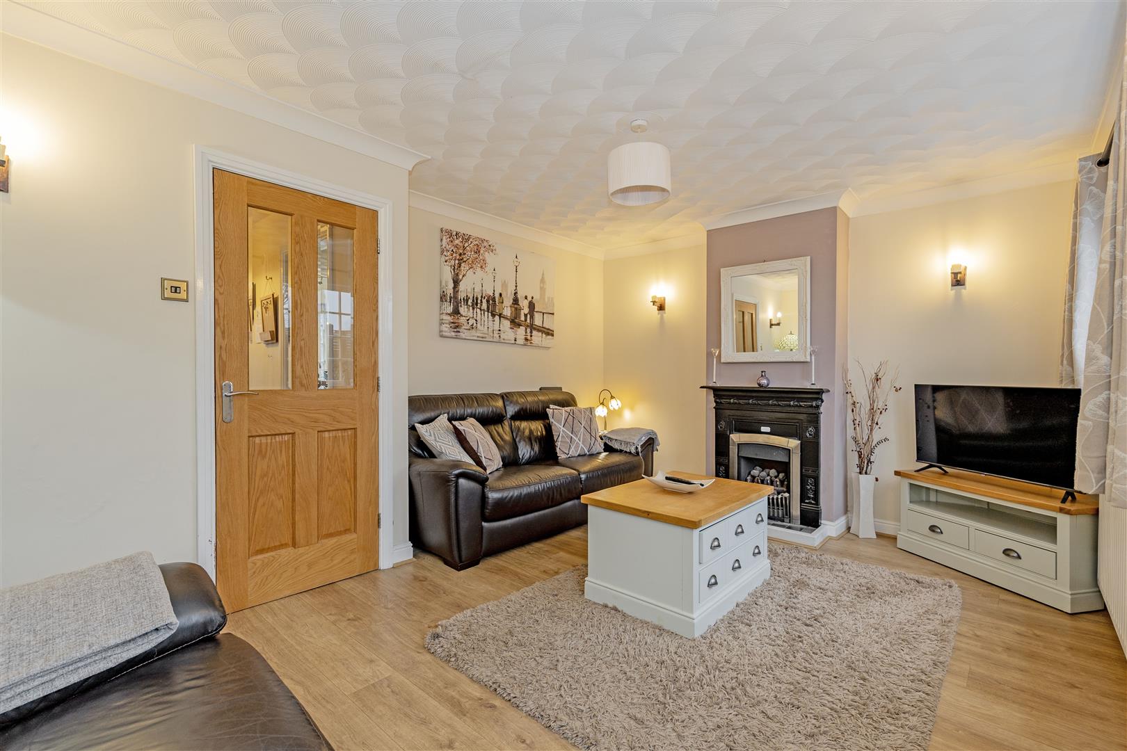 9, The Old School Close, Tideswell, SK17 8NG