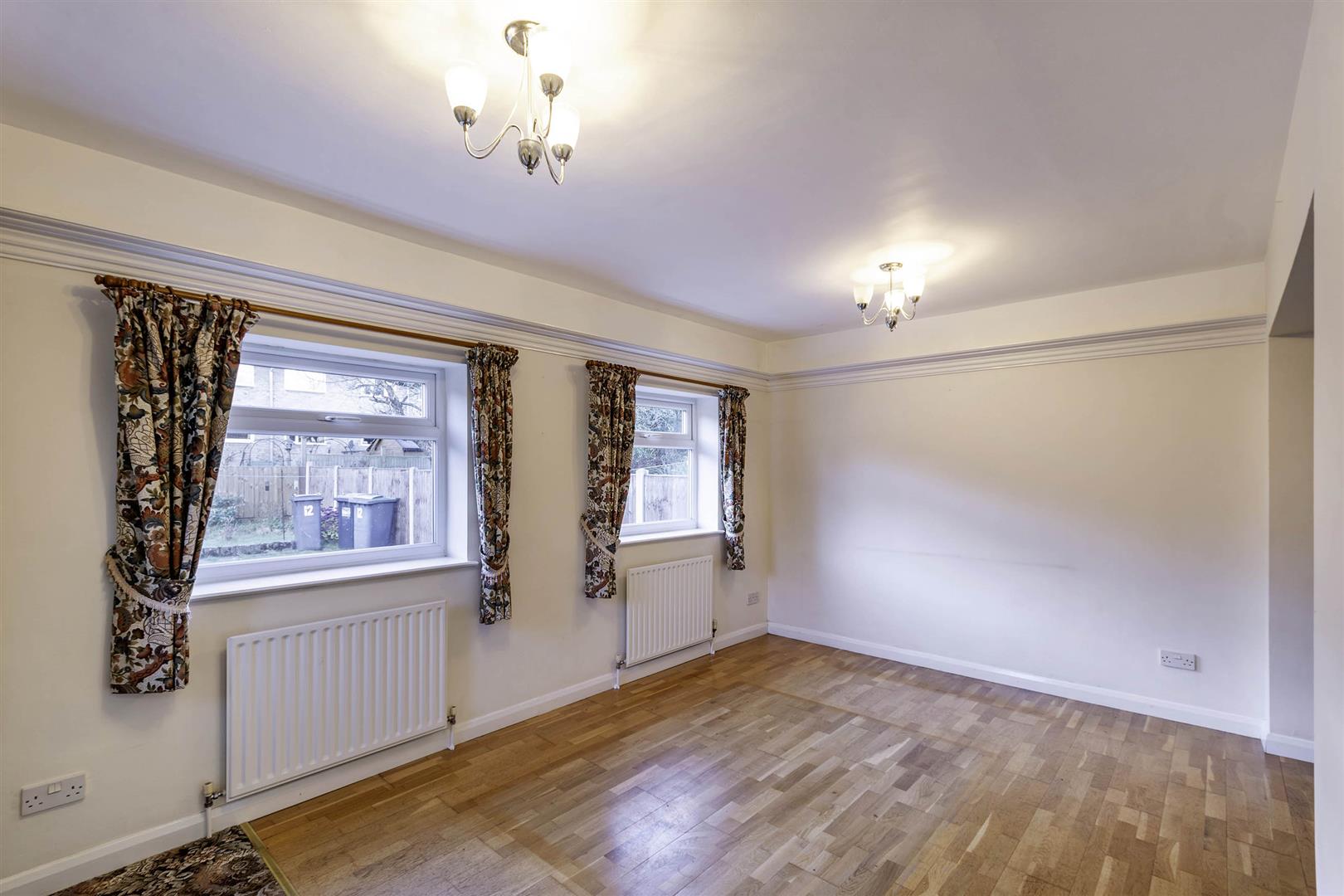 12, Wyedale Crescent, Bakewell, DE45 1BE