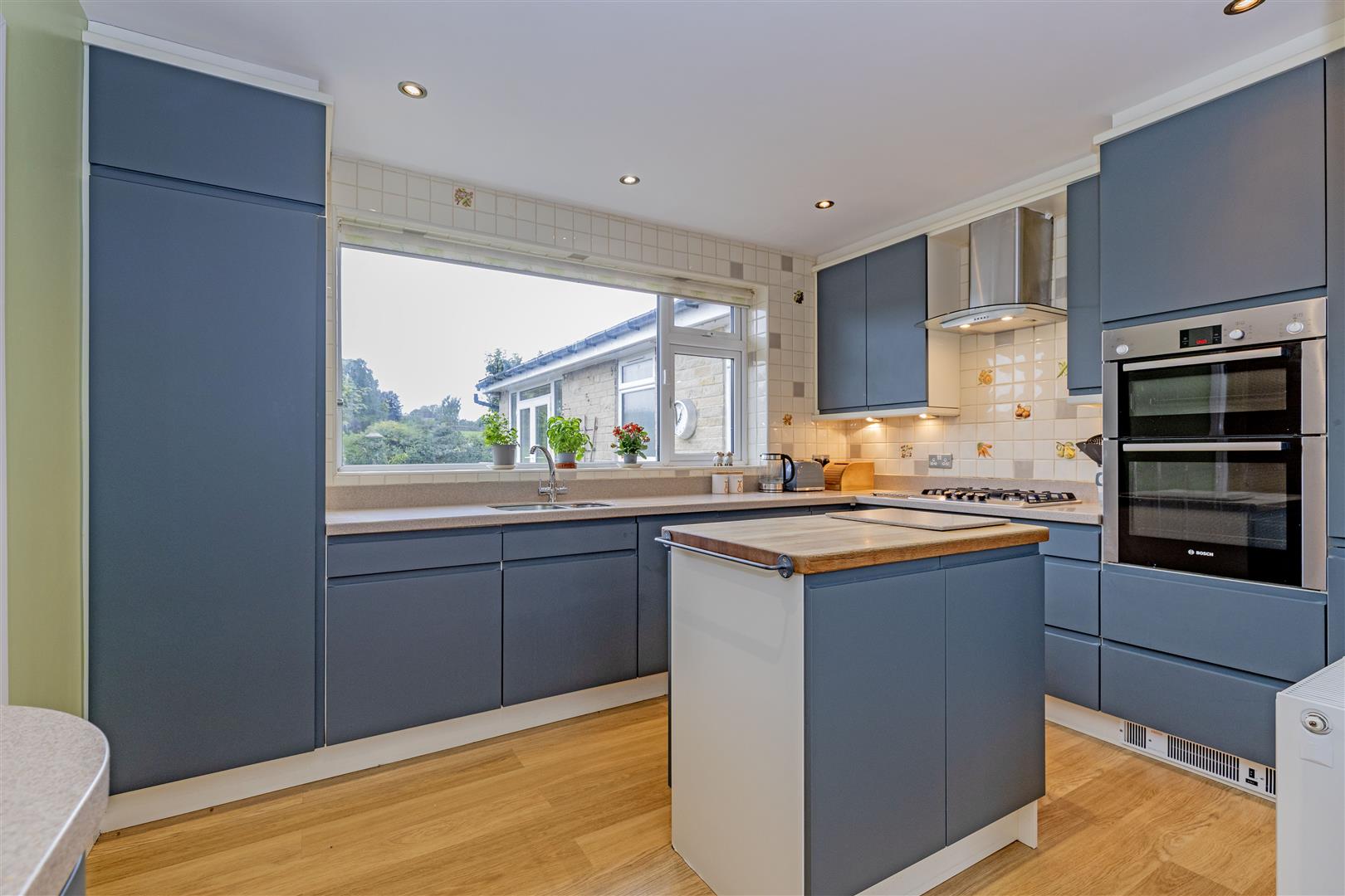 10, Church View Drive, Baslow, DE45 1RA