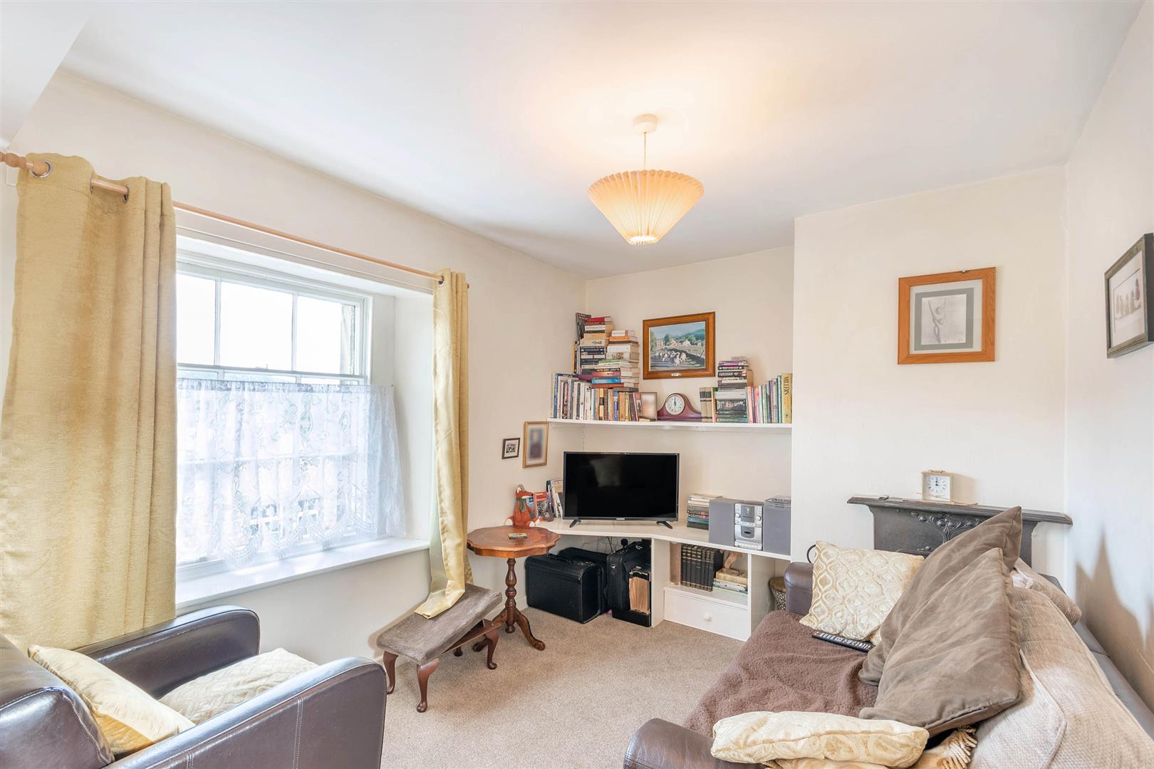 Flat 6 Regency House, Buxton Road, Bakewell, DE45 1BZ