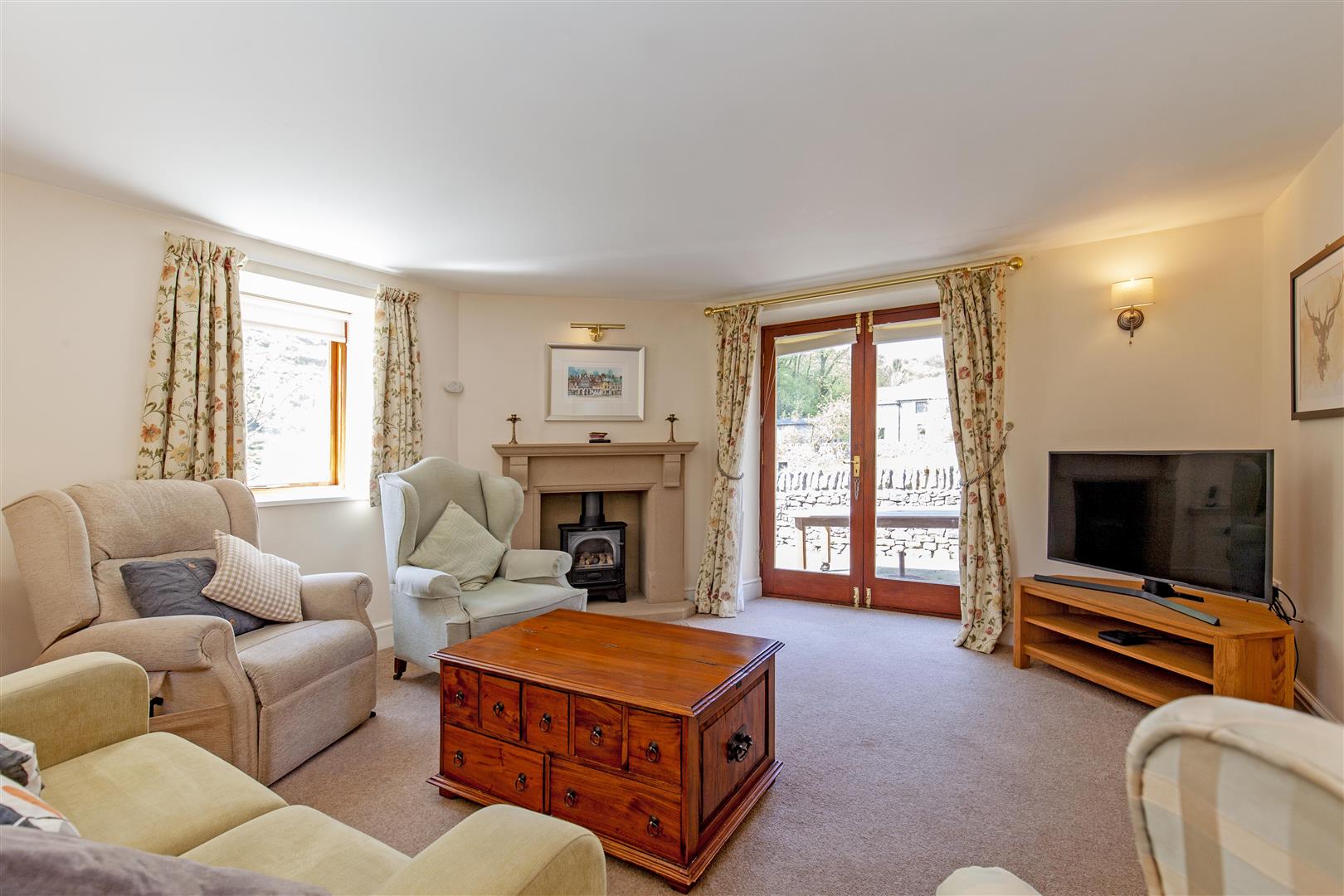 Brookside, Manchester Road, Tideswell, SK17 8LL