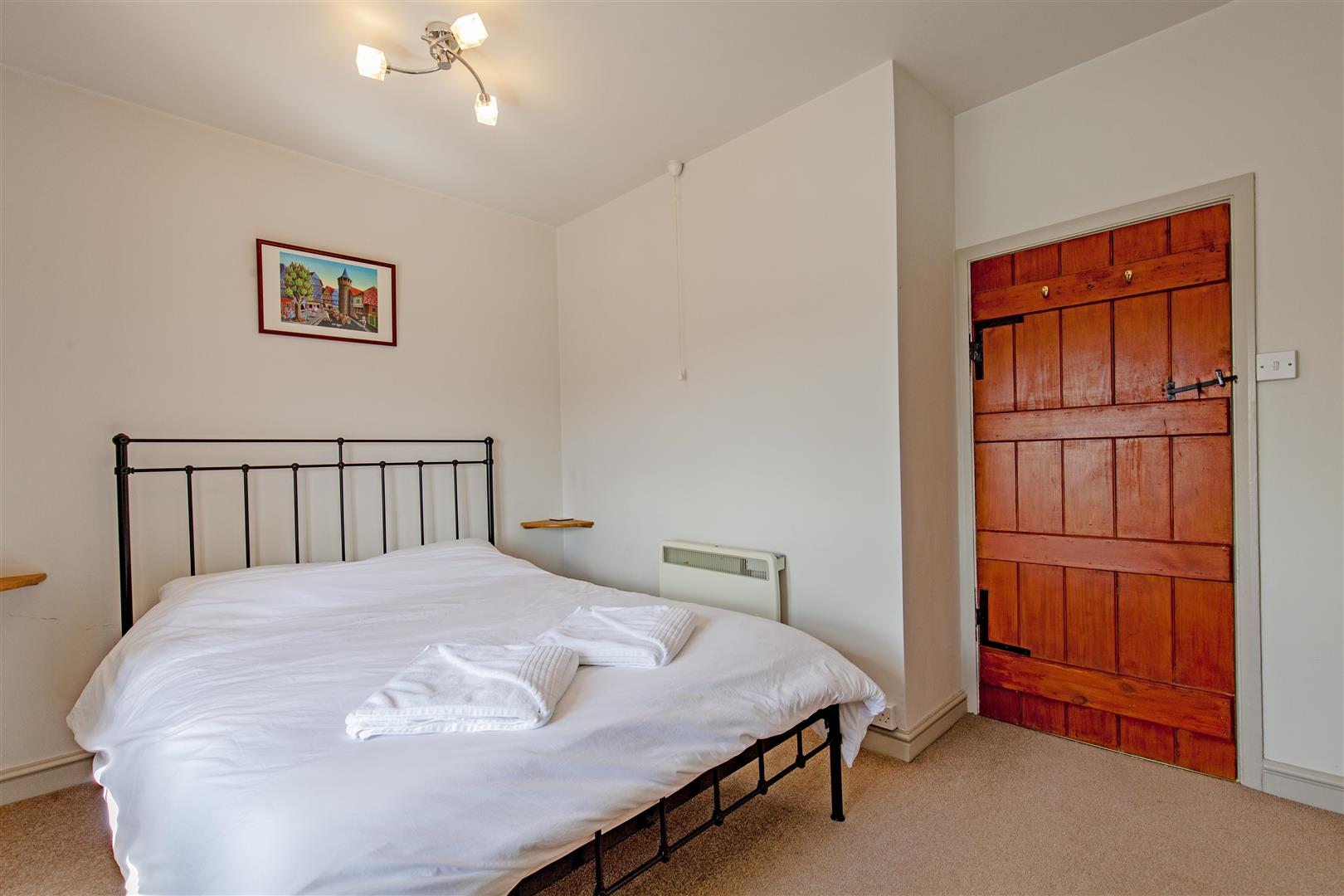 43, Middle Row, Cressbrook, Buxton, Derbyshire, SK17 8SX
