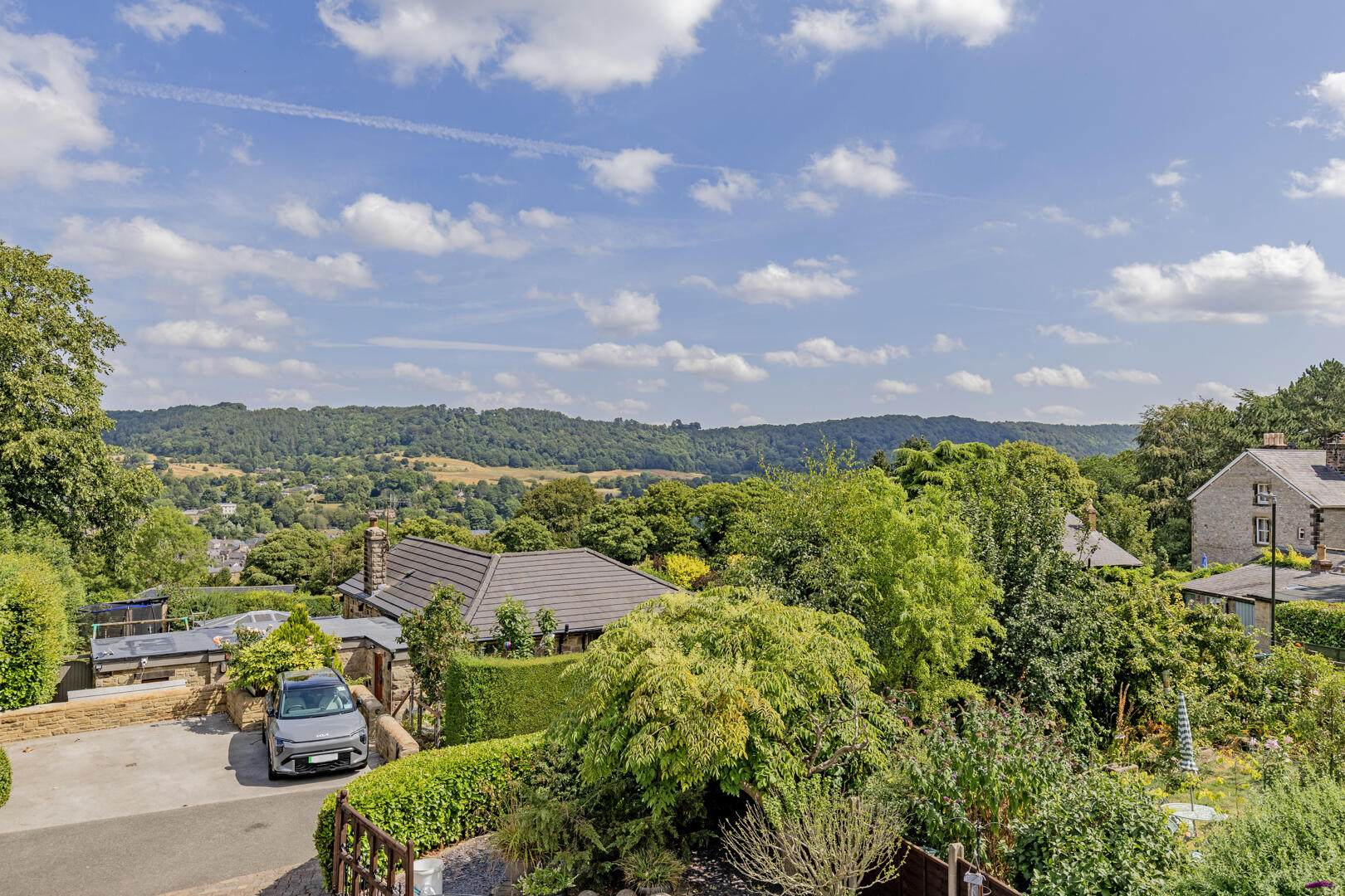 Lyndhurst, The Yeld, Bakewell, DE45 1FH