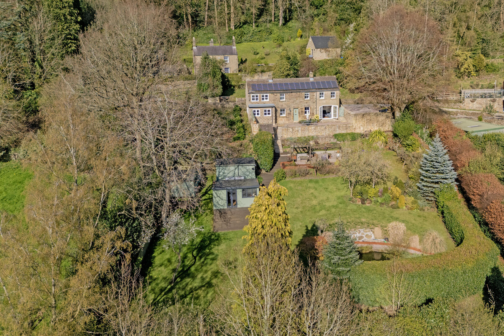 Hill Crest, Bent Lane, Darley Dale, DE4 2HN