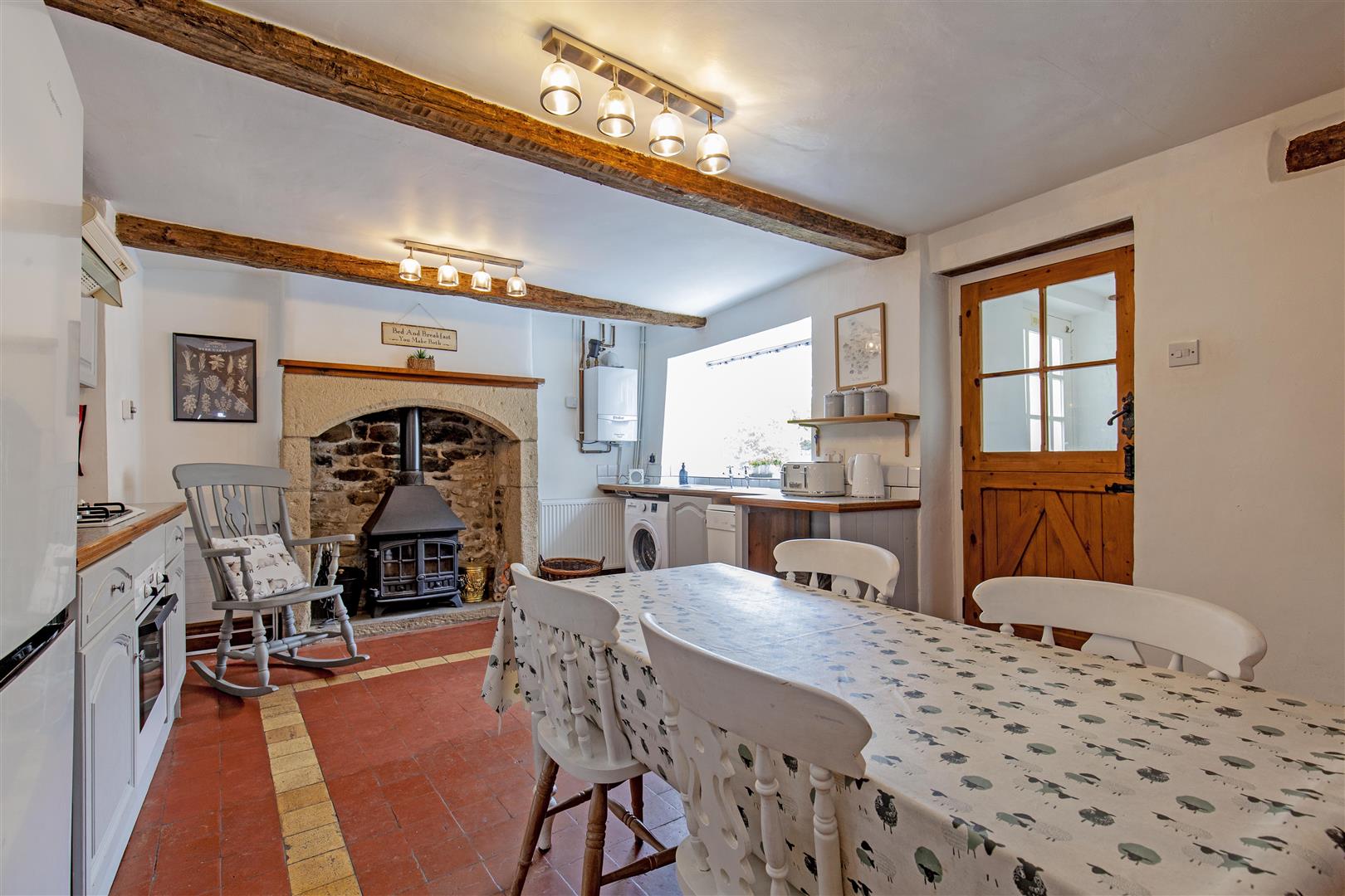 White Swan Cottage, 5 Church Street, Youlgrave, Bakewell, DE45 1WL