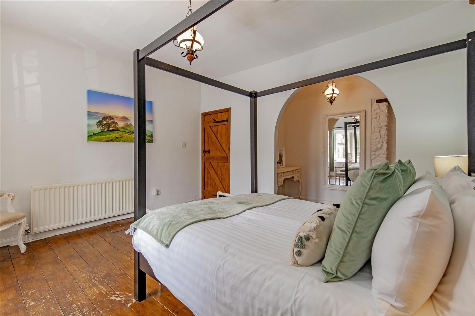 White Swan Cottage, 5 Church Street, Youlgrave, Bakewell, DE45 1WL