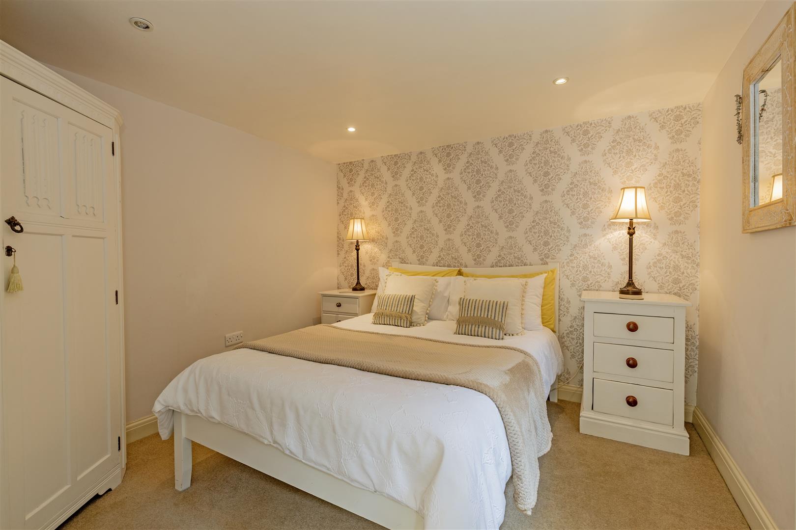Acorn Cottage, 2 Wheston Bank, Tideswell, SK17 8LJ