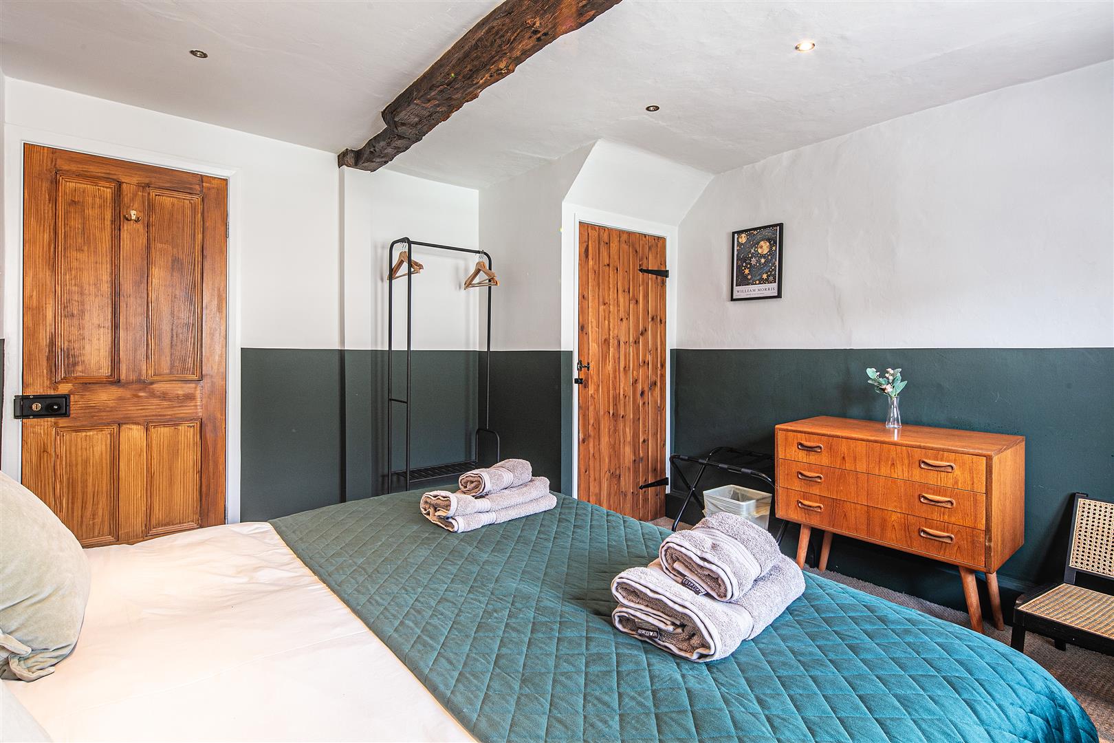 Cobblers Cottage, High Street, Tideswell, SK17 8LB