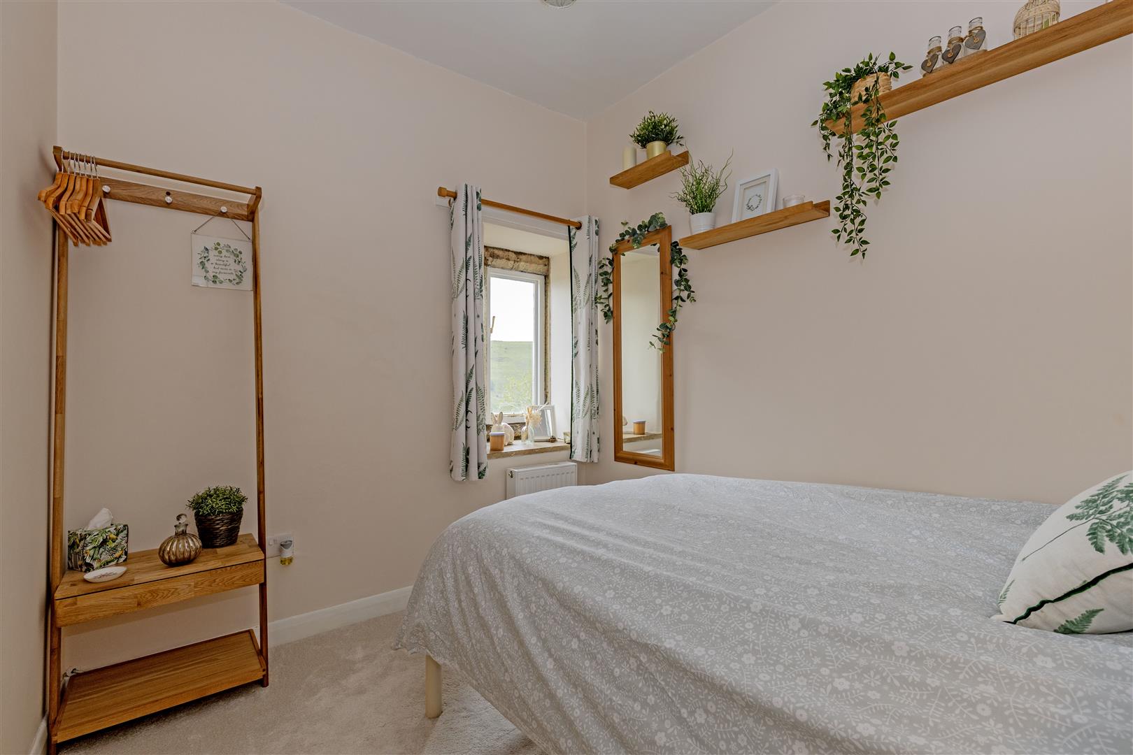 46, Middle Row, Cressbrook, Buxton, Derbyshire, SK17 8SX