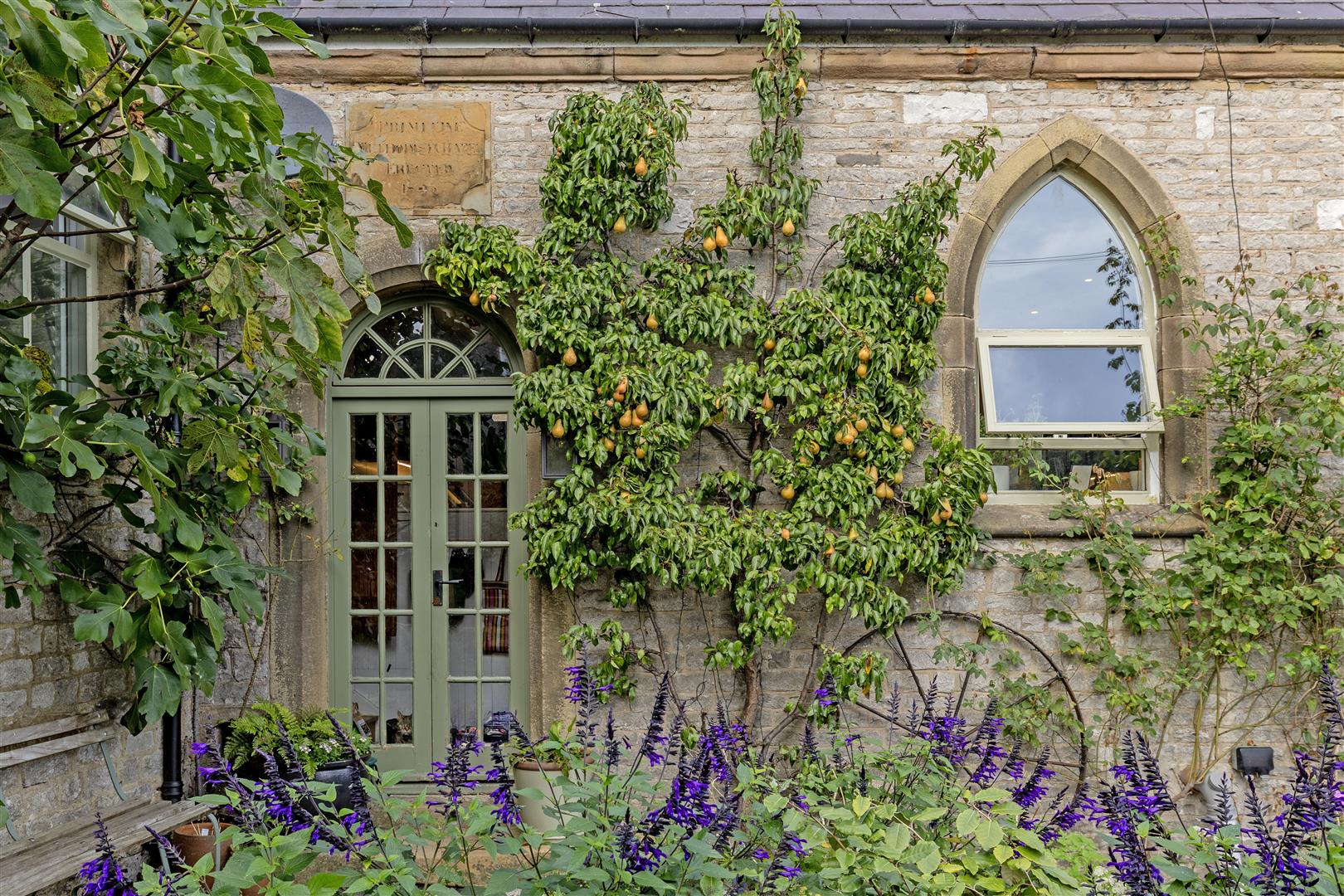 Chapel House, High Street, Tideswell, SK17 8LB