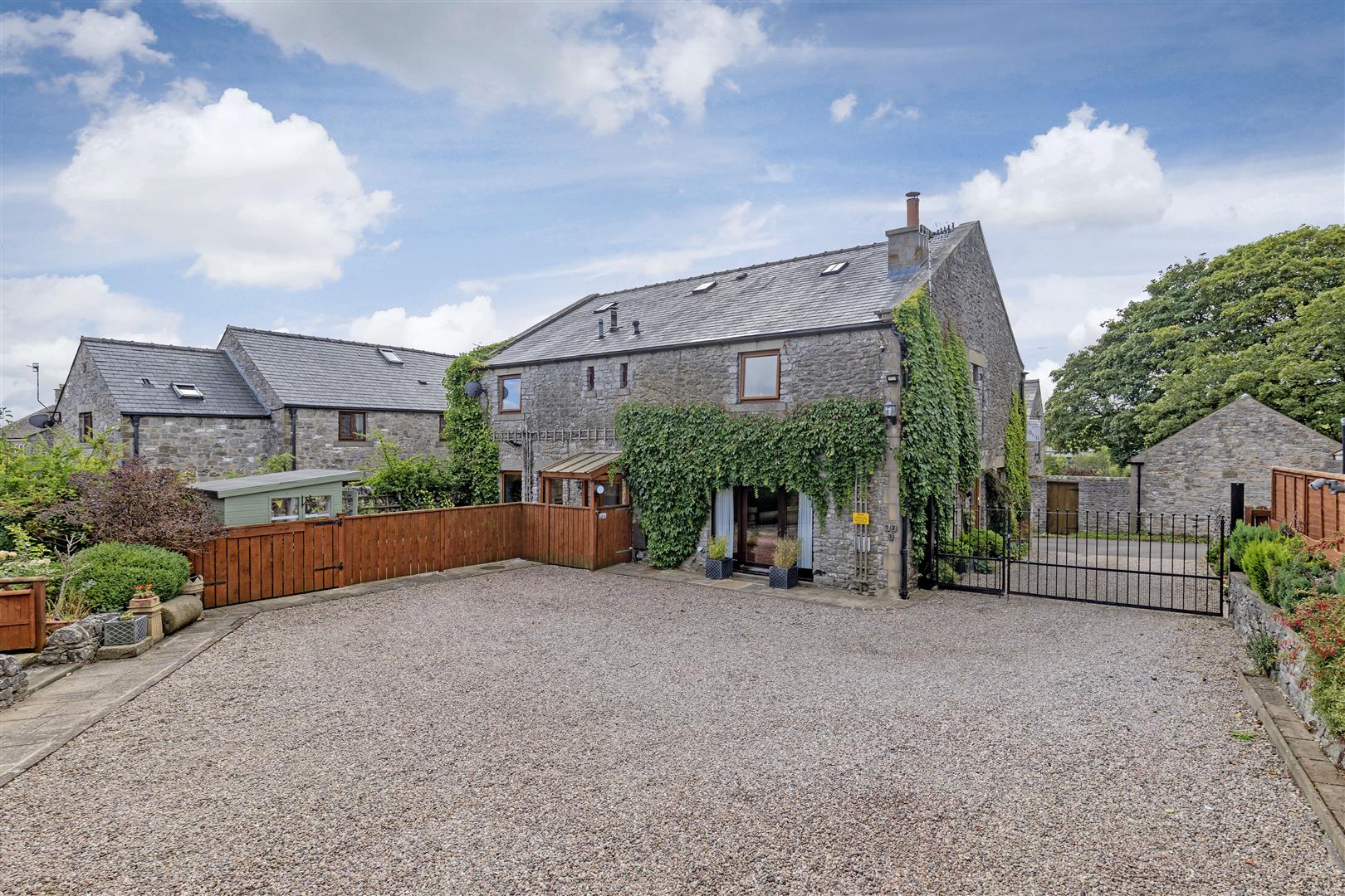 Merman Barn, Alma Road, Tideswell, SK17 8LS