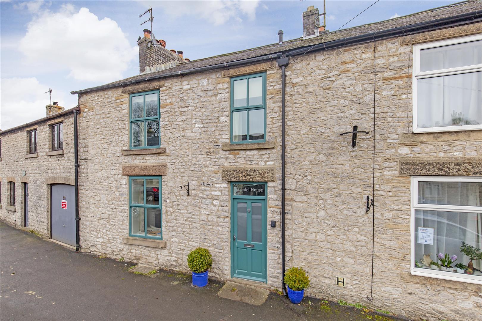 Handel House, Queen Street, Tideswell, SK17 8PF