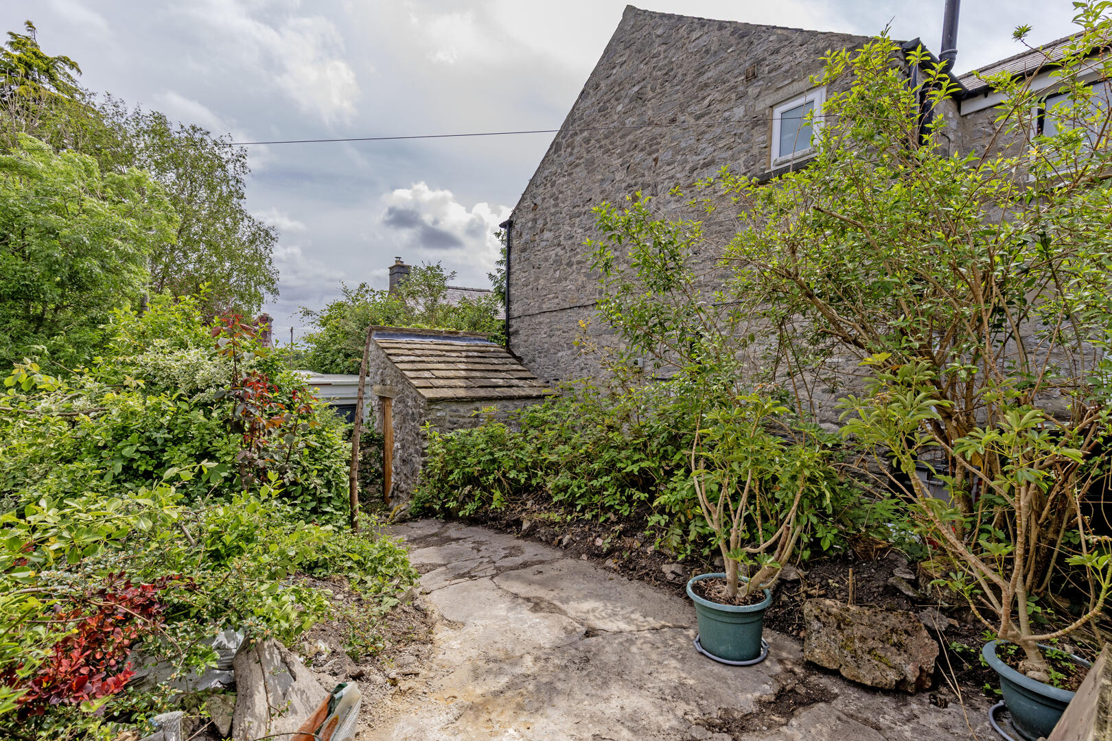 Stone Cottage, Sunny Bank, Great Longstone, DE45 1TL