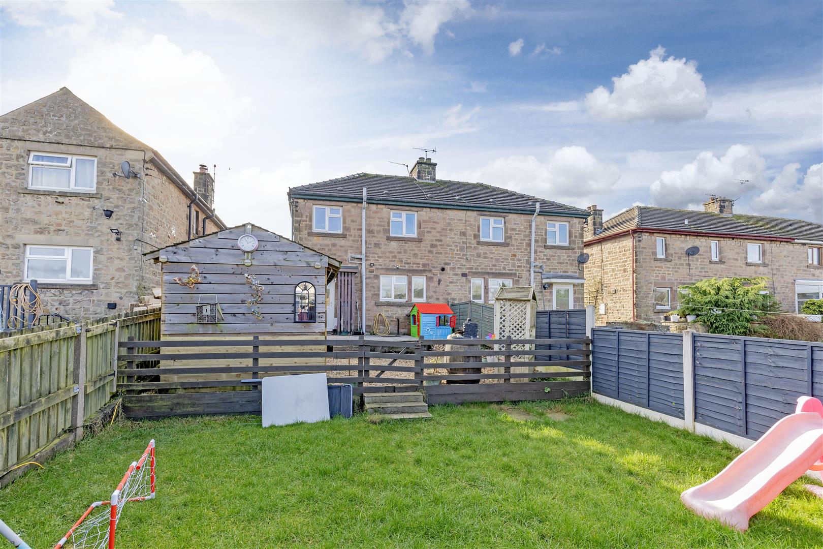 37, Burton Edge, Bakewell, DE45 1FQ
