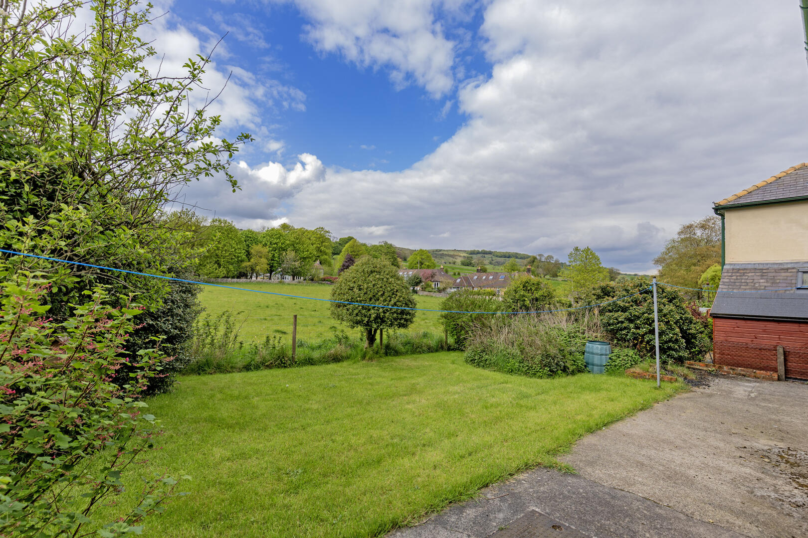 Daleway, Butts Road, Great Longstone, DE45 1UB