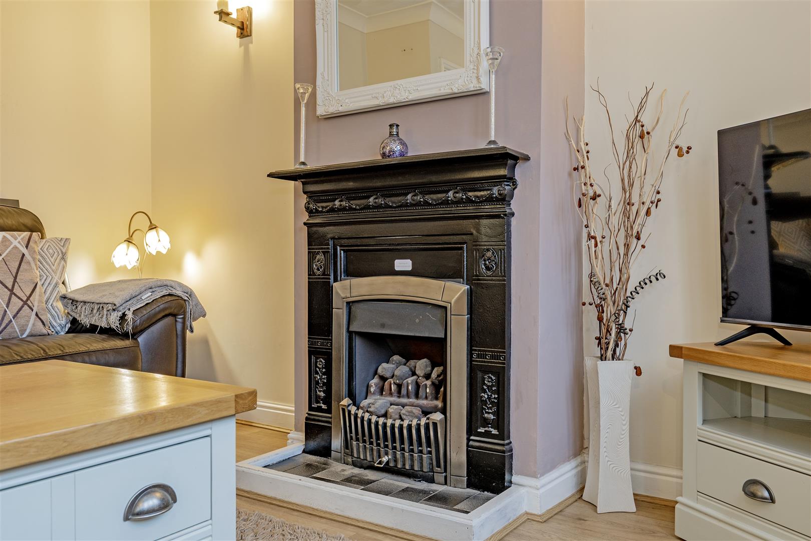 9, The Old School Close, Tideswell, SK17 8NG