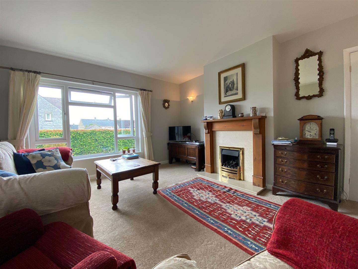 Peaklands, Grisedale Road West, Great Longstone, Bakewell, DE45 1TU