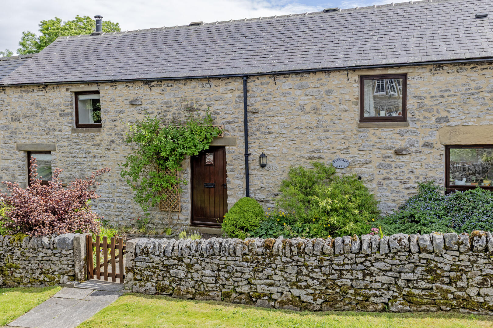 Kirkdale Barn, Main Street, Sheldon, DE45 1QS