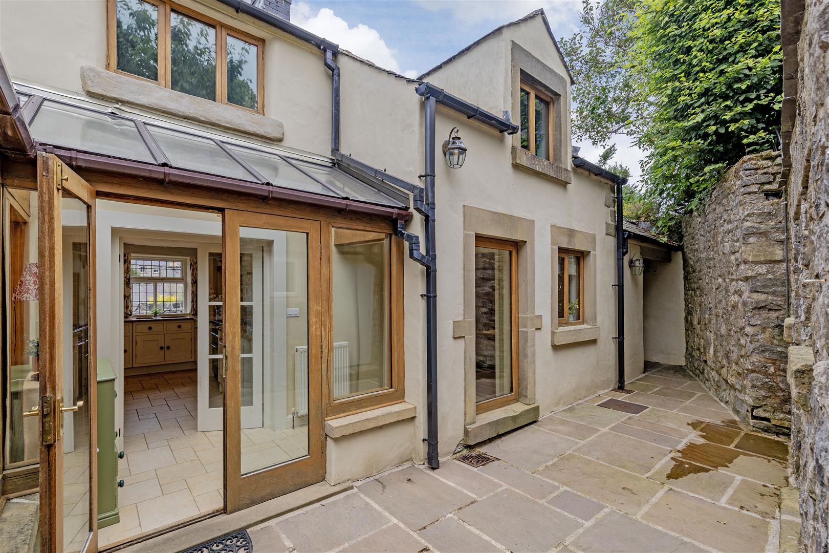 Acorn Cottage, 2 Wheston Bank, Tideswell, SK17 8LJ