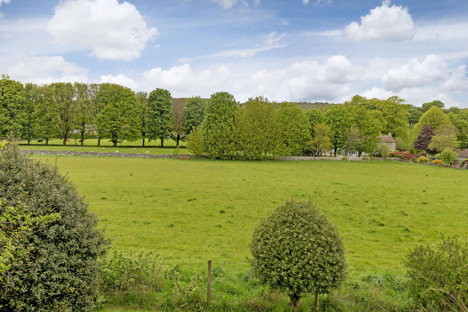 Daleway, Butts Road, Great Longstone, DE45 1UB