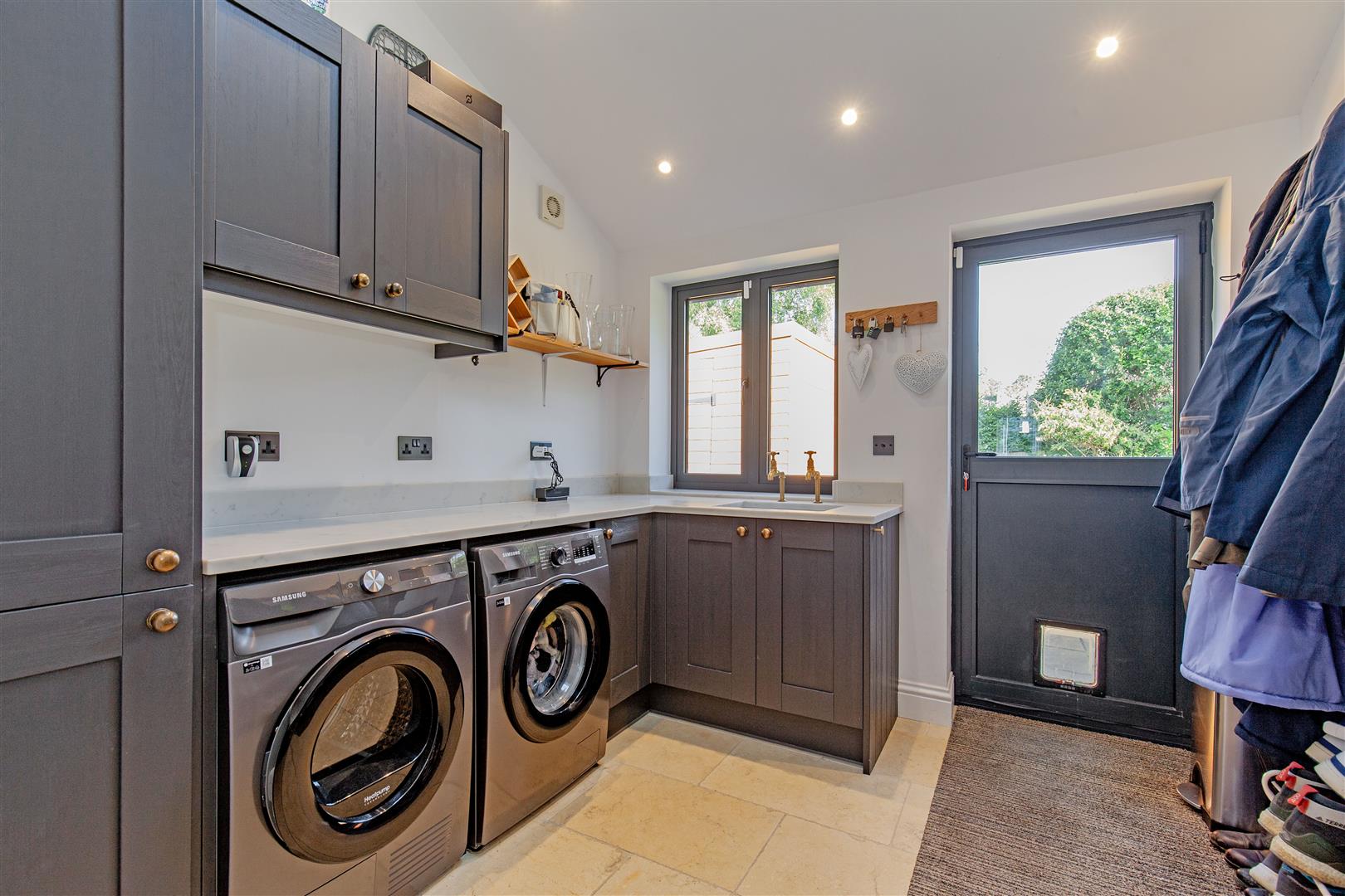 7, Aldern Way, Bakewell, Derbyshire, DE45 1AJ