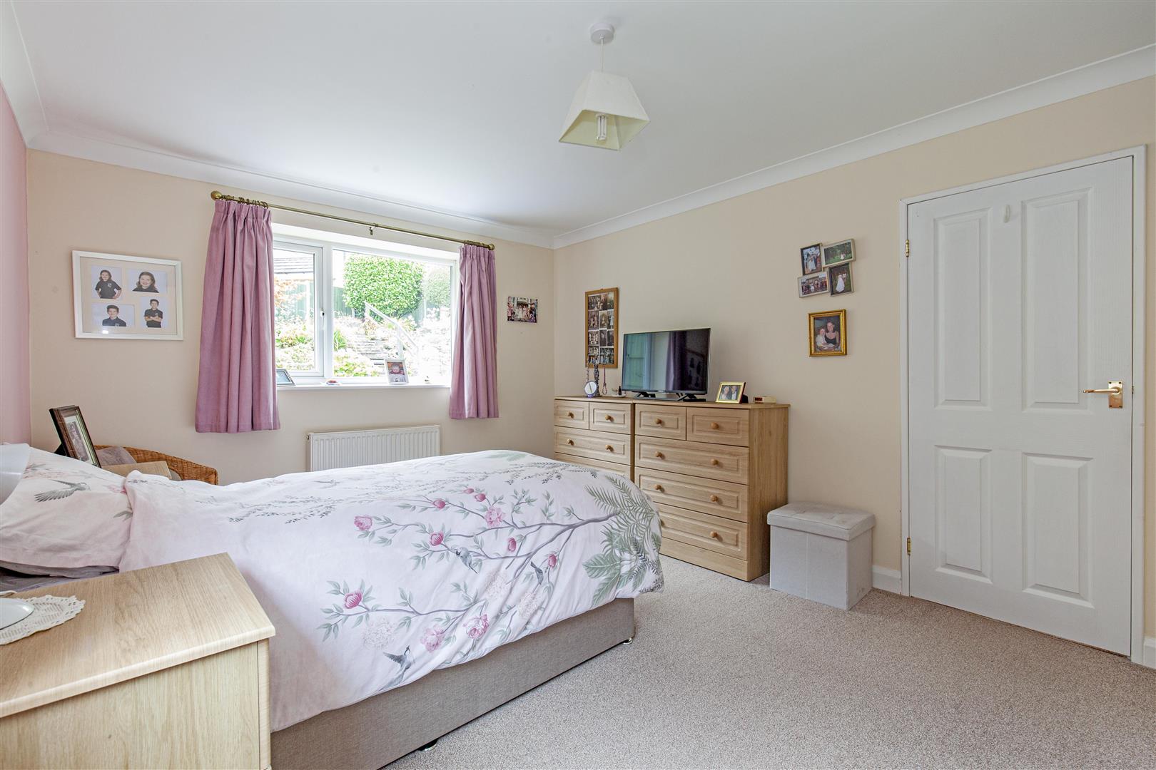 Kingfield, Wyedale Drive, Bakewell, DE45 1BB