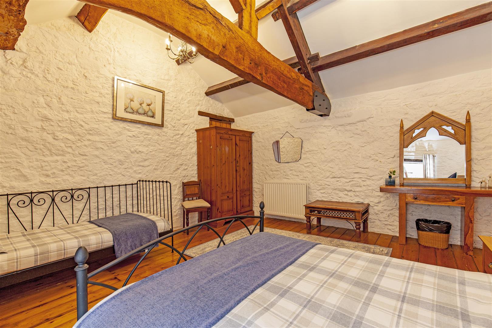 Milne House & Barn, Millers Dale, SK17 8SN