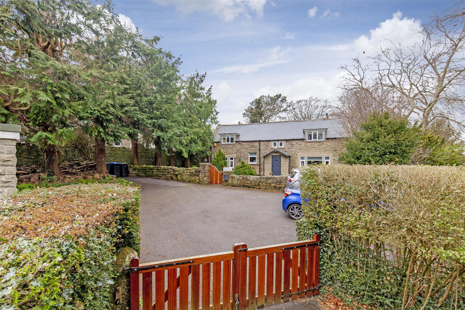The Stables, Yeld Road, Bakewell, DE45 1FJ