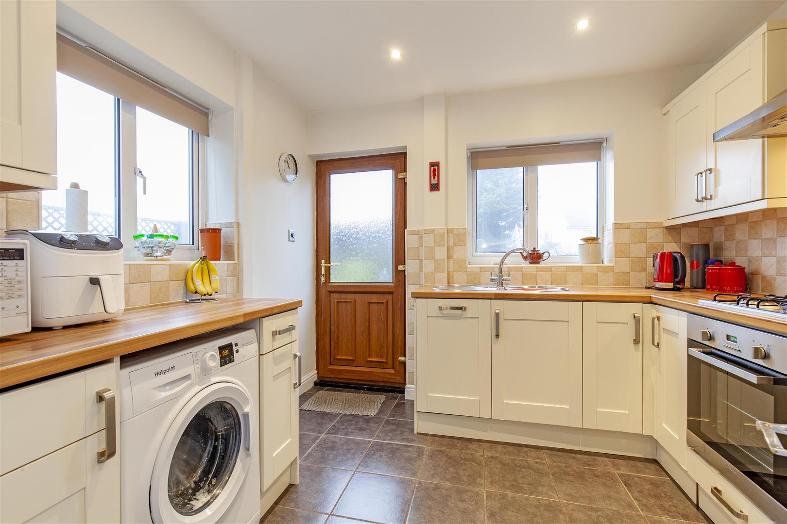 60, Pinfold Road, Tideswell, Buxton, Derbyshire, SK17 8PN