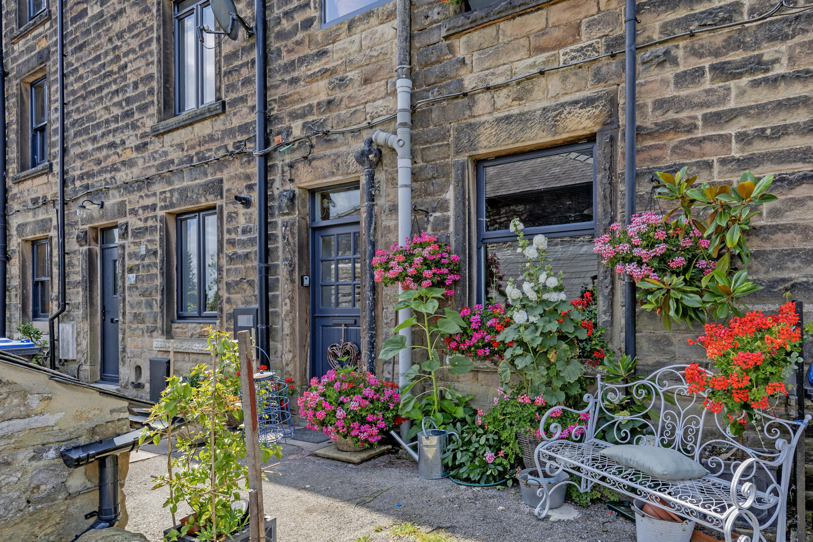 10, Rock Terrace, Bakewell, DE45 1DJ