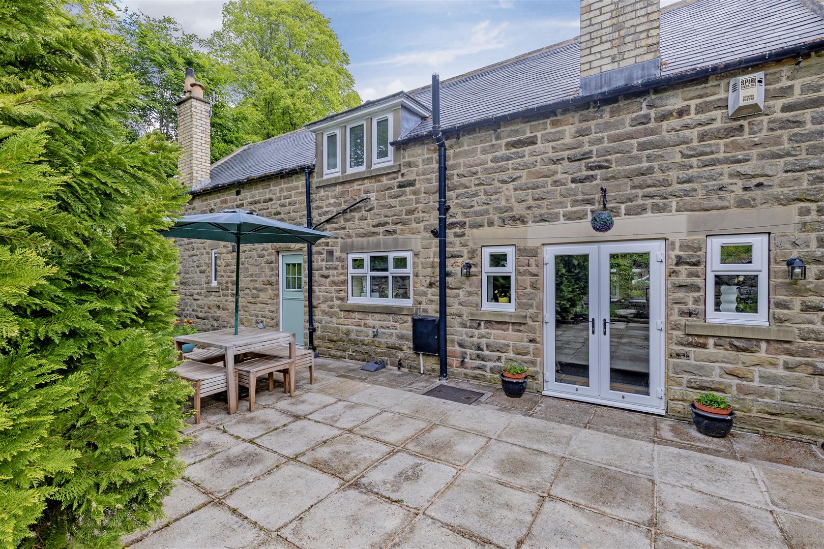 The Stables, Yeld Road, Bakewell, DE45 1FJ