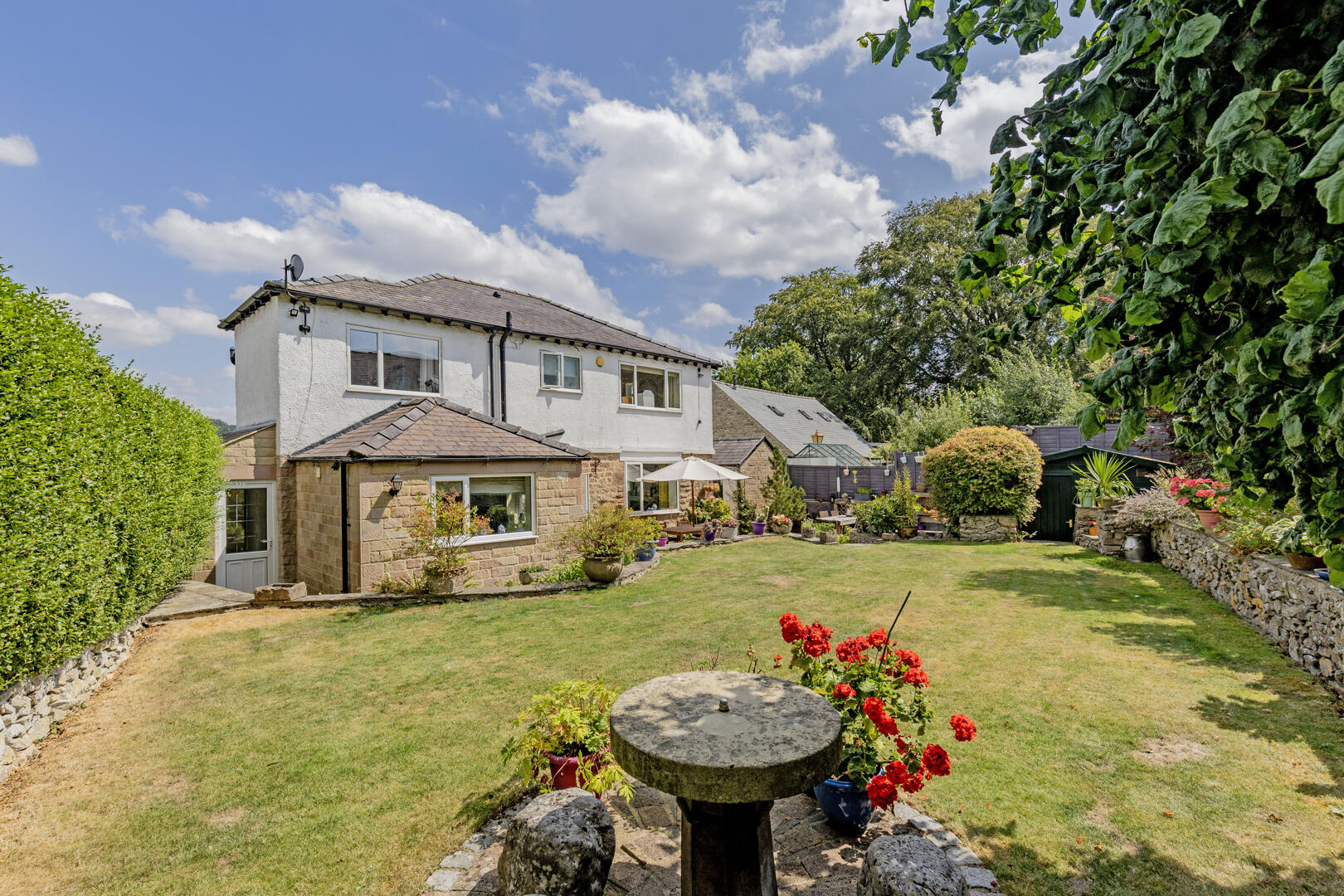 Lyndhurst, The Yeld, Bakewell, DE45 1FH