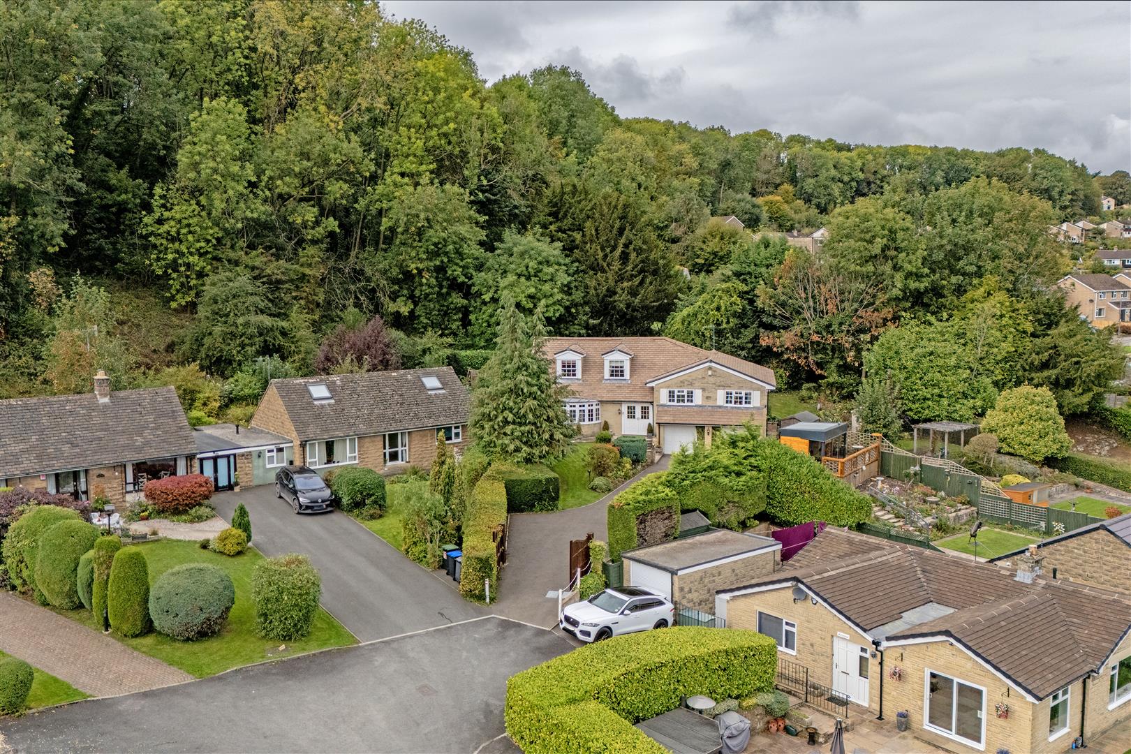 Willows, Wyedale View, Bakewell, DE45 1BB