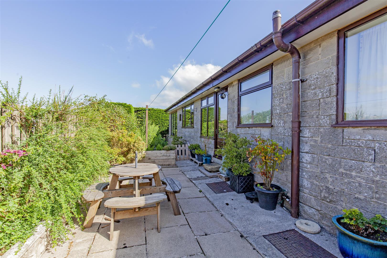 Douglas Lodge, Wardlow, Buxton, Derbyshire, SK17 8RP