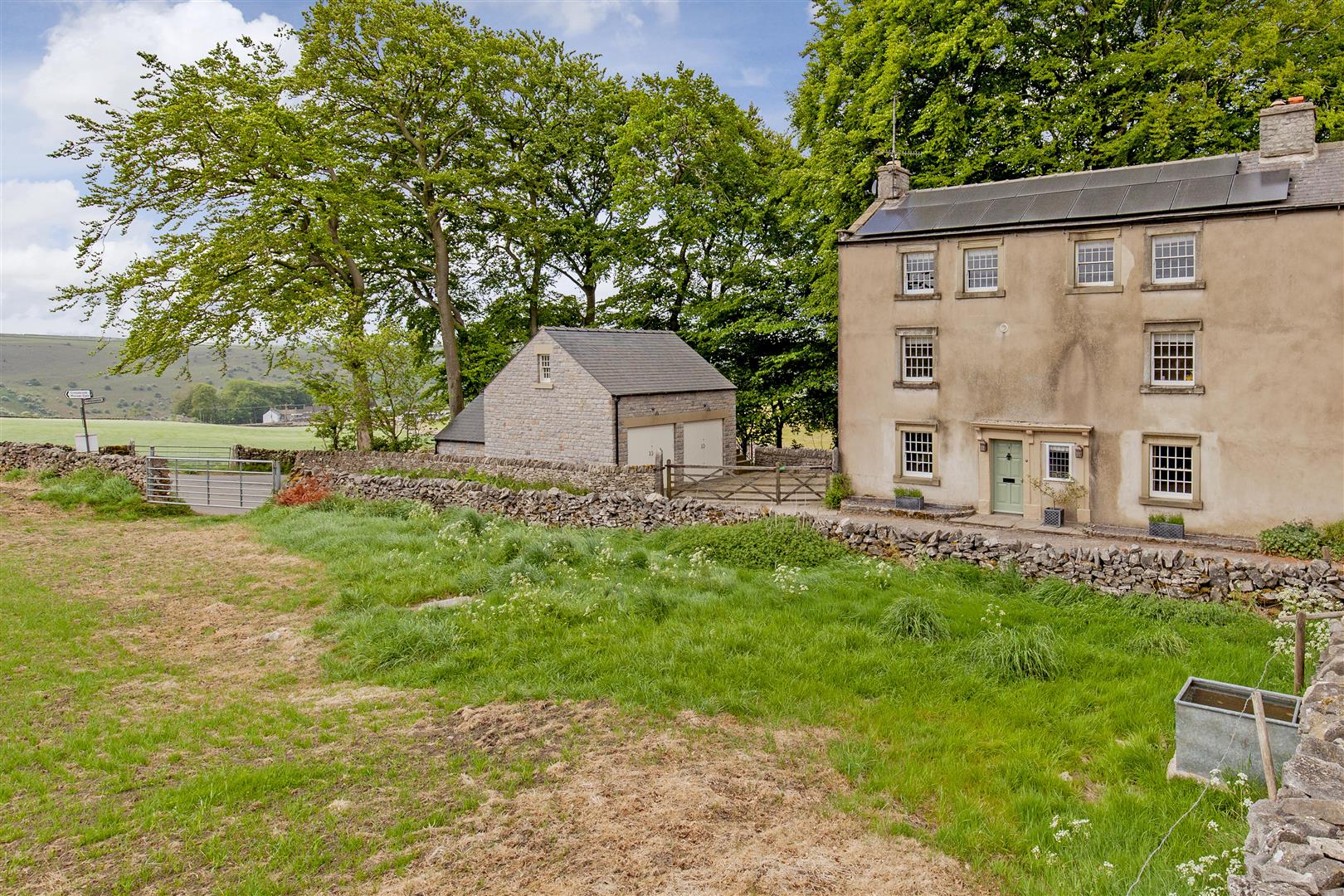 1, New Houses, Bottomhill Road, Cressbrook, SK17 8ST
