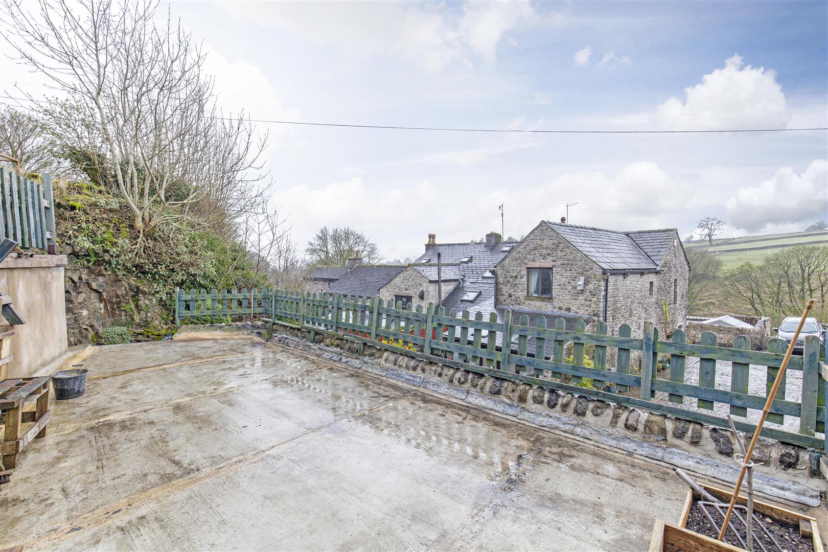 Field Cottage, 3 Bank View, Tideswell, SK17 8LU