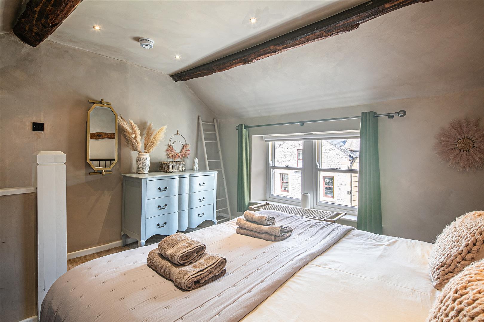 Cobblers Cottage, High Street, Tideswell, SK17 8LB