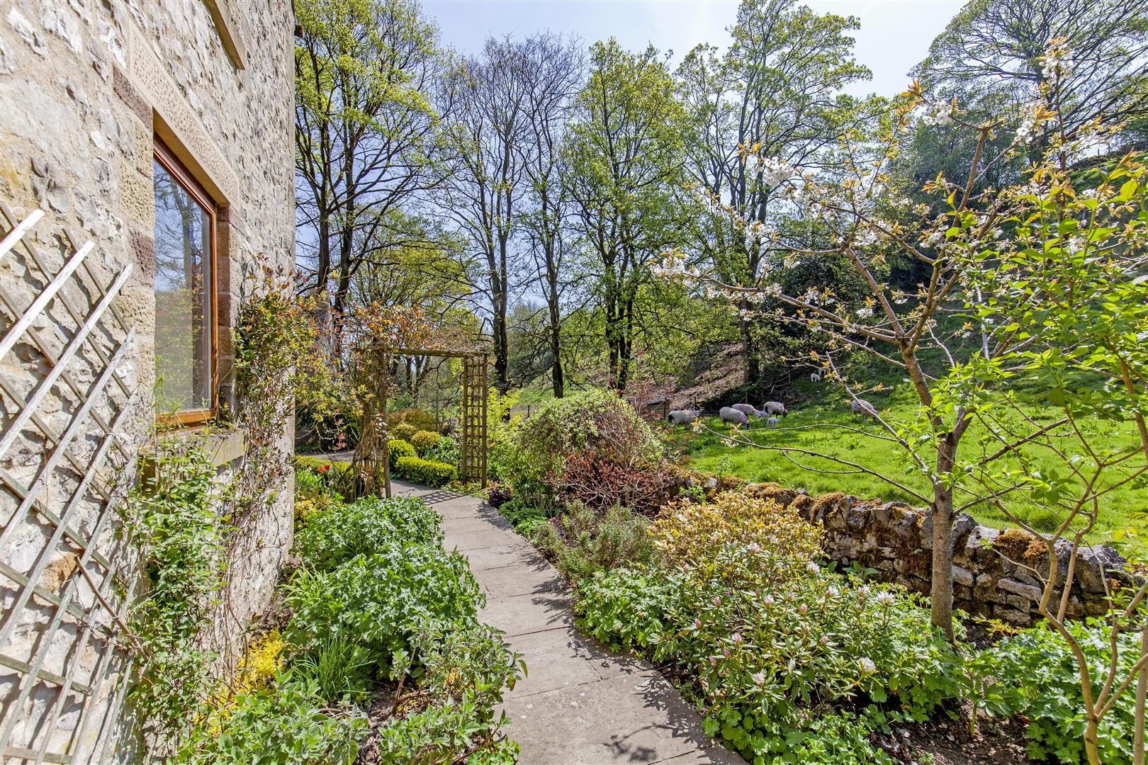 Brookside, Manchester Road, Tideswell, SK17 8LL